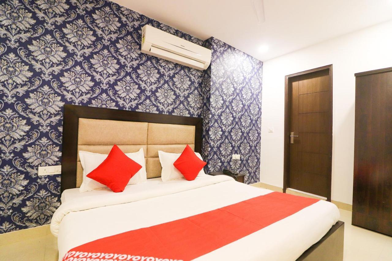 Oyo 63841 White Orchid Hotel Indraprast Ngoại thất bức ảnh