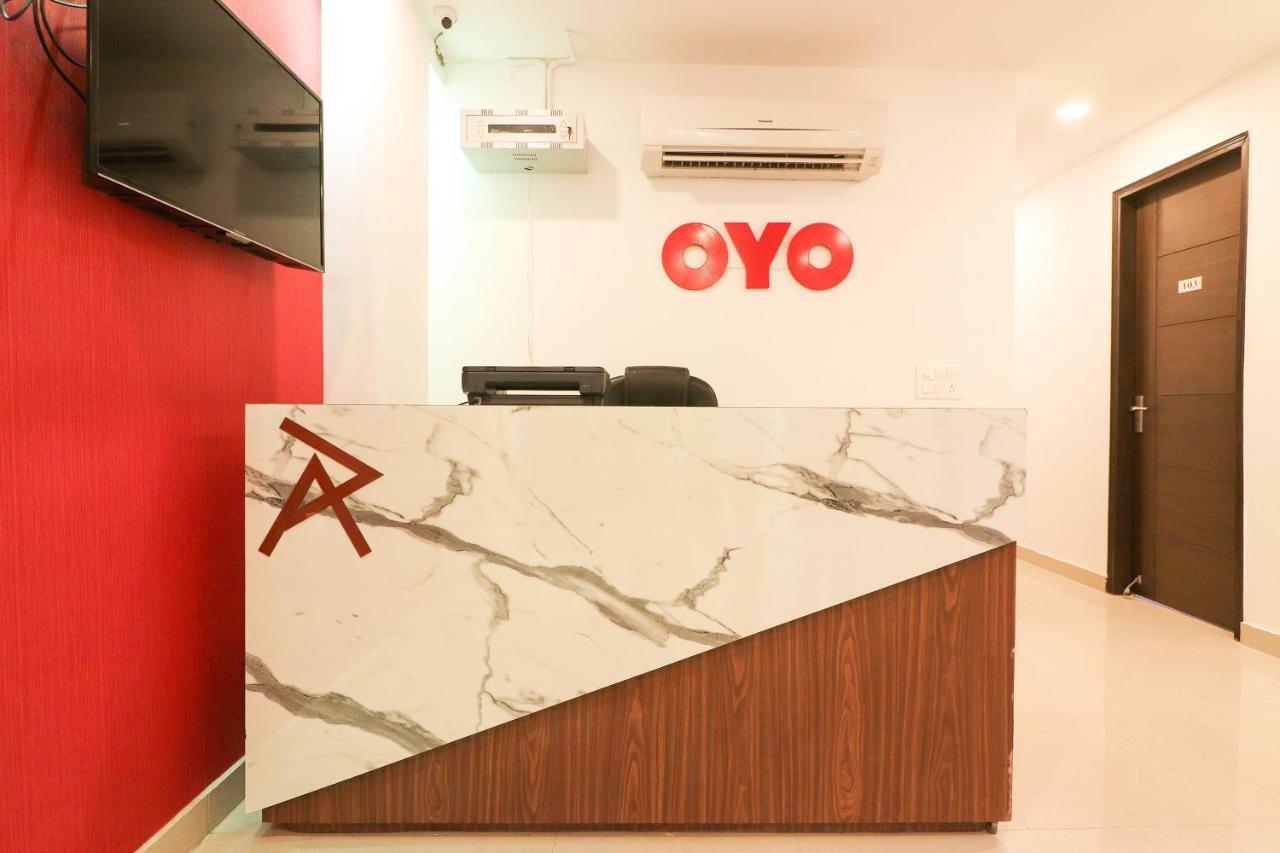 Oyo 63841 White Orchid Hotel Indraprast Ngoại thất bức ảnh