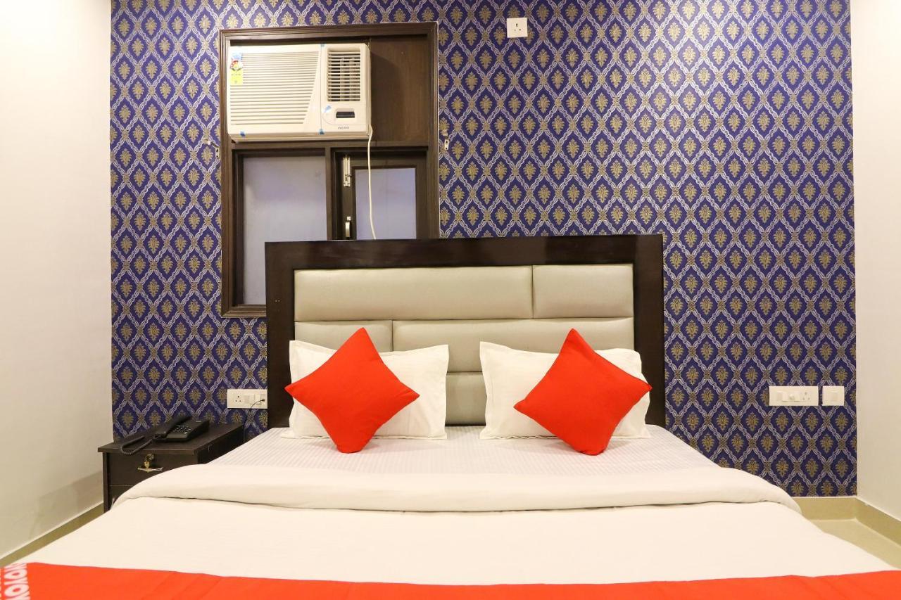 Oyo 63841 White Orchid Hotel Indraprast Ngoại thất bức ảnh