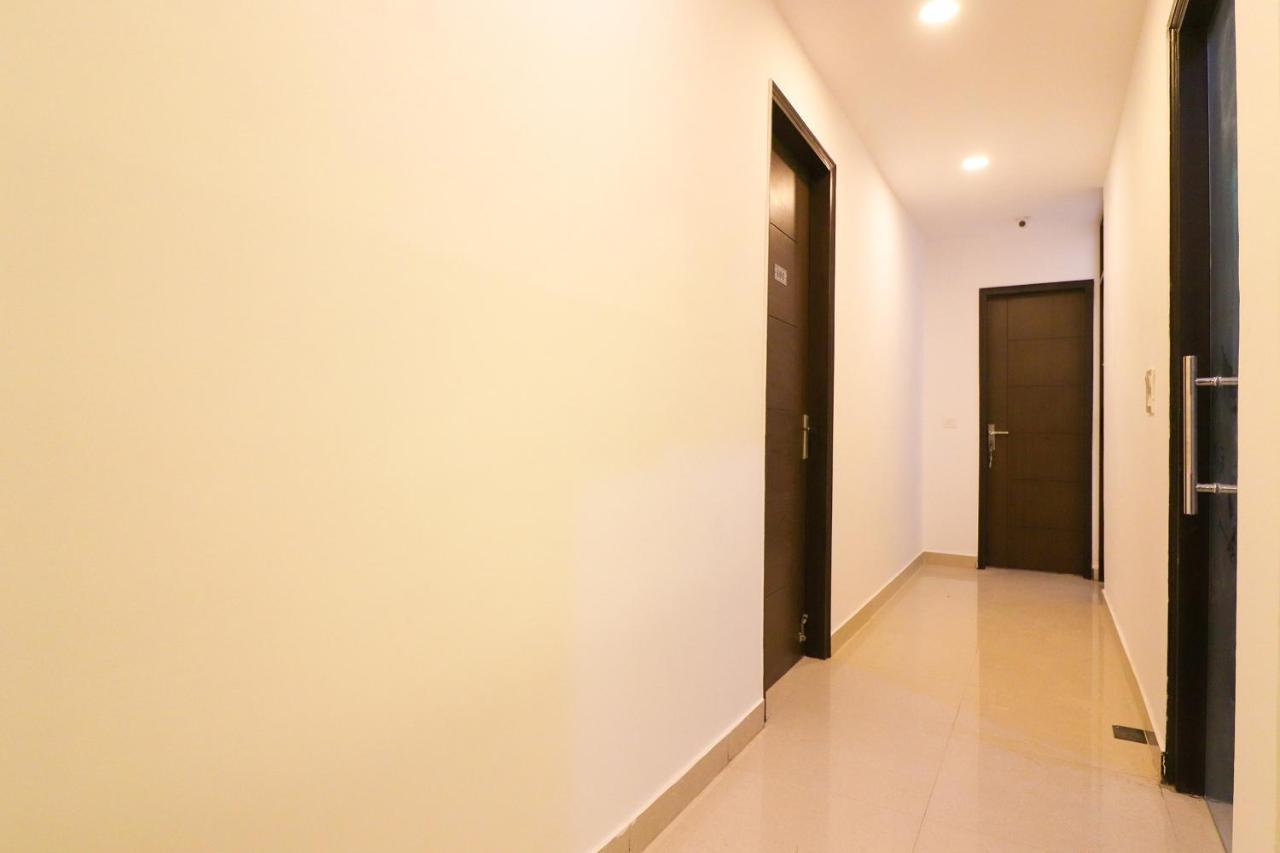 Oyo 63841 White Orchid Hotel Indraprast Ngoại thất bức ảnh