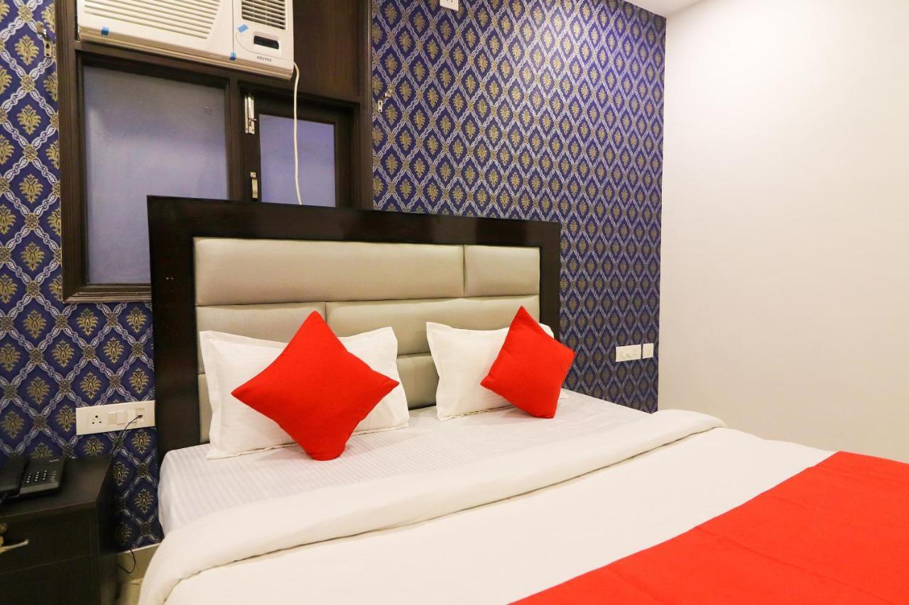 Oyo 63841 White Orchid Hotel Indraprast Ngoại thất bức ảnh