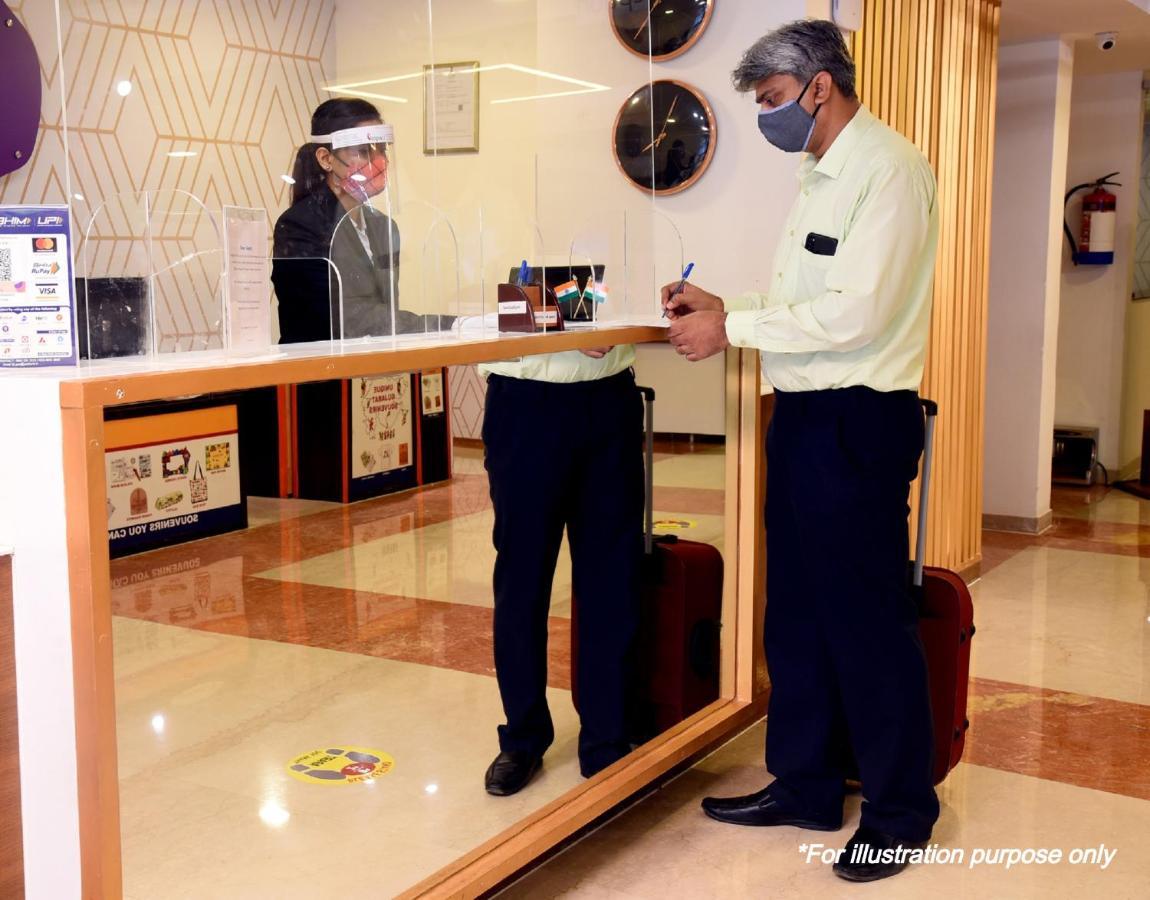 Oyo 63841 White Orchid Hotel Indraprast Ngoại thất bức ảnh